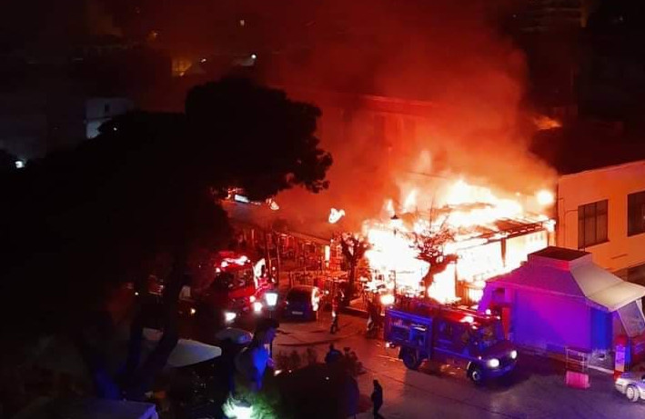 Πυρκαγιά σε κατάστημα εστίασης στη συμβολή των οδών Σωτήρη Πέτρουλα και Στρατηγού Λιόση στα Άνω Λιόσια