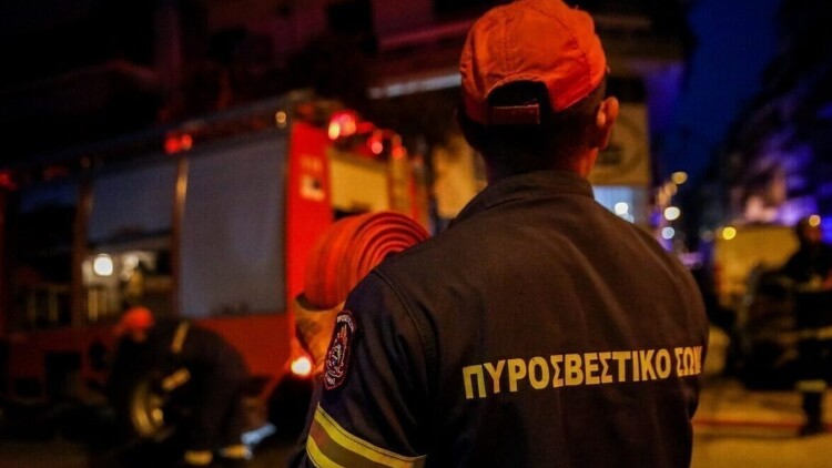 Πυρκαγιά σε υπαίθριο επαγγελματικό χώρο στην Παλλήνη