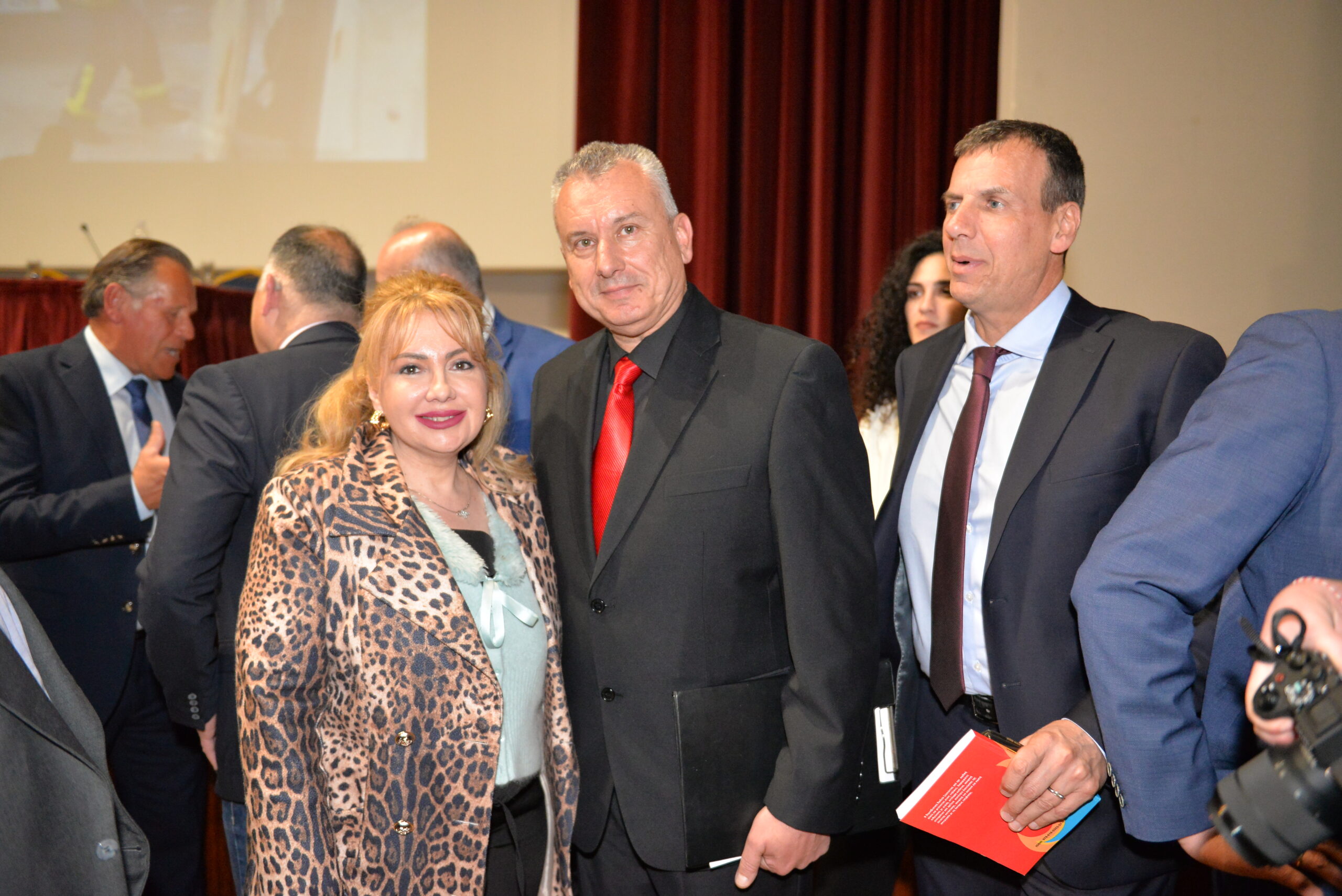 «Πυροσβεστική Παιδεία»: Το νέο βιβλίο του Κωνσταντίνου Γραφάκου για την αυτοπροστασία, την πρόληψη και την ανάγκη αντίληψης του κινδύνου από τις πυρκαγιές