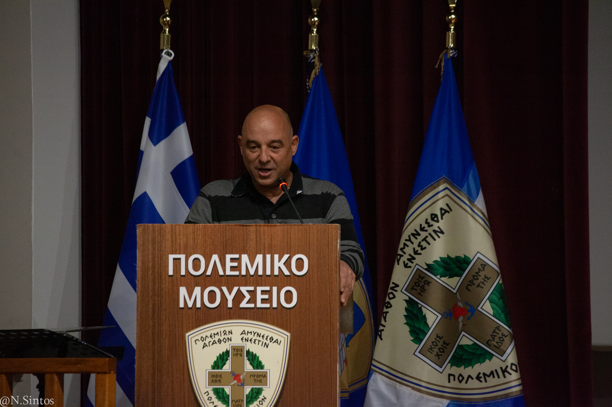 «Πυροσβεστική Παιδεία»: Το νέο βιβλίο του Κωνσταντίνου Γραφάκου για την αυτοπροστασία, την πρόληψη και την ανάγκη αντίληψης του κινδύνου από τις πυρκαγιές