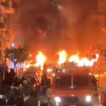Πυρκαγιά σε ΙΧ οχήματα και κάδους απορριμμάτων επί της οδού Καλλιδρομίου στα Εξάρχεια