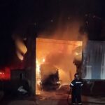 Πυρκαγιά σε αποθήκες στην περιοχή Παραλία Λυγαριάς του Ηρακλείου Κρήτης