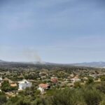 Πυρκαγιά σε χαμηλή βλάστηση πλησίον του Ι.Ν. Παναγίας Βαραμπά στο Μαρκόπουλο Μεσογαίας