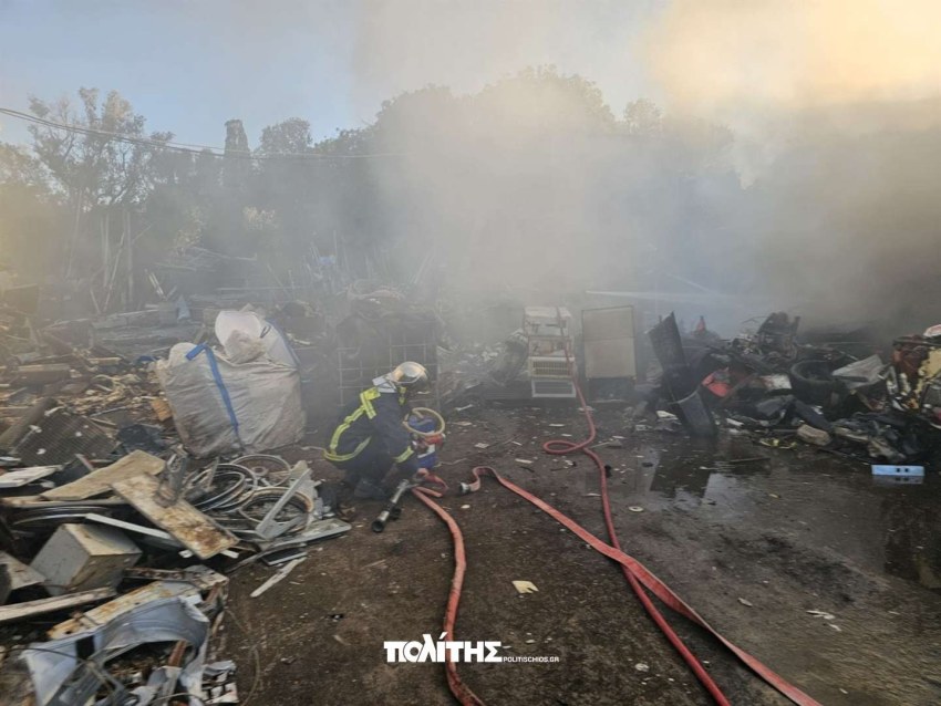 Πυρκαγιά σε μάντρα αυτοκινήτων στην περιοχή Αγία Βάσσα της Χίου