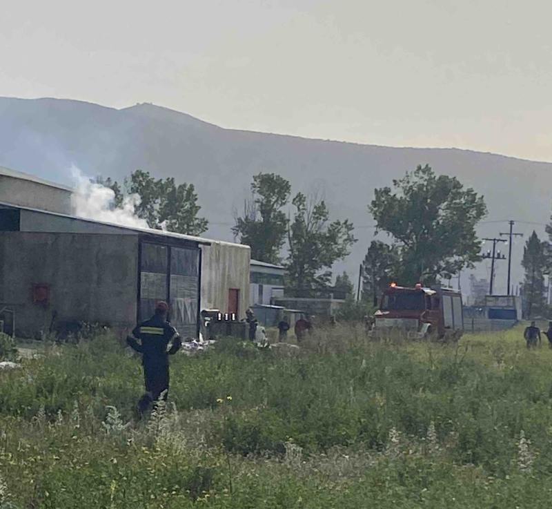 Πυρκαγιά σε εργοστάσιο πλαστικών στη ΒΙΠΕ Τρίπολης Πυρκαγιά σε εργοστάσιο πλαστικών στη ΒΙΠΕ Τρίπολης