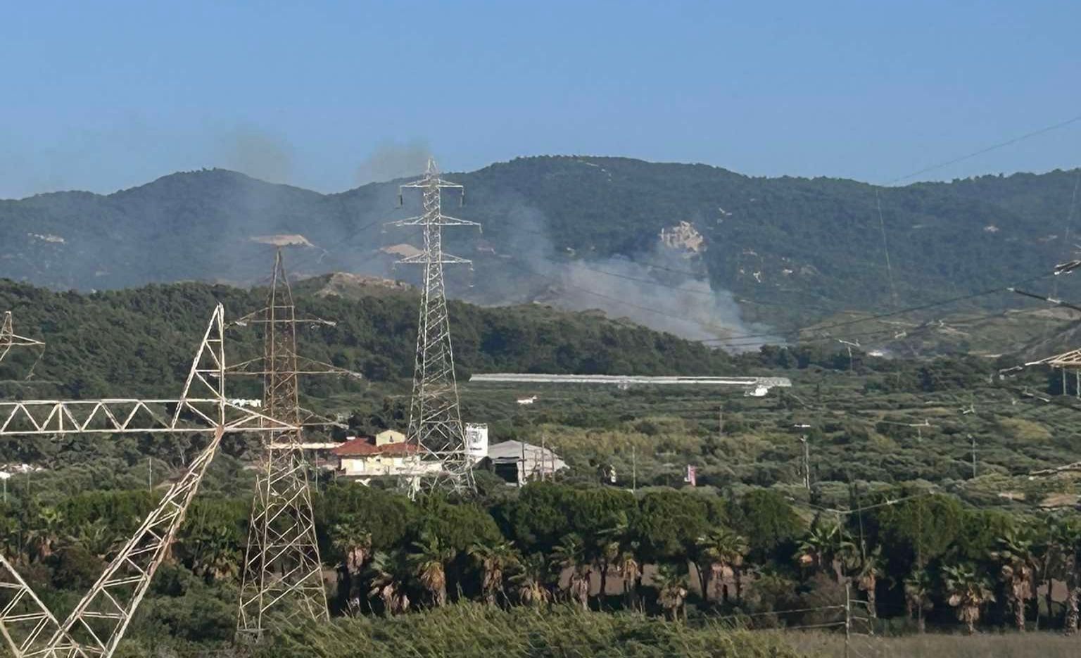 Πυρκαγιά σε αγροτοδασική έκταση στην περιοχή Θεολόγος Ρόδου Πυρκαγιά σε αγροτοδασική έκταση στην περιοχή Θεολόγος Ρόδου