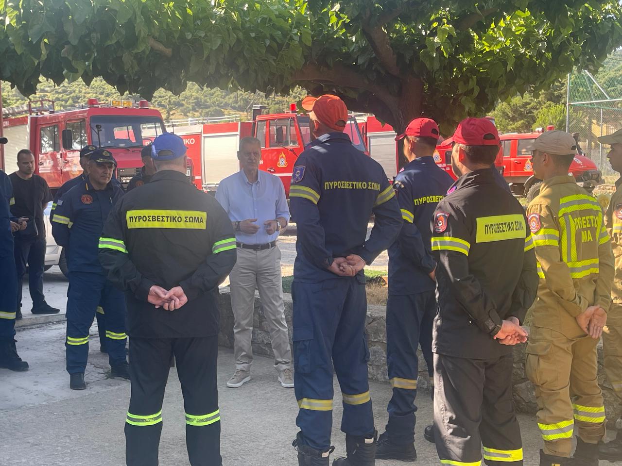 Επίσκεψη του Υφυπουργού Ευ. Τουρνά σε Πυροσβεστικές Υπηρεσίες της Βοιωτίας