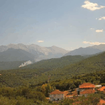 Πυρκαγιά σε δασική έκταση στην περιοχή Πέτρα Πιερίας