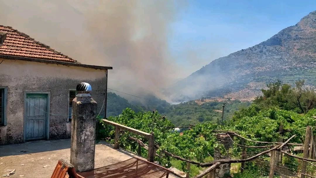 Ελληνικά Canadair επιχειρούν στη Βόρεια Ήπειρο – Συνδρομή μέσω του Ευρωπαϊκού Μηχανισμού Πολιτικής Προστασίας