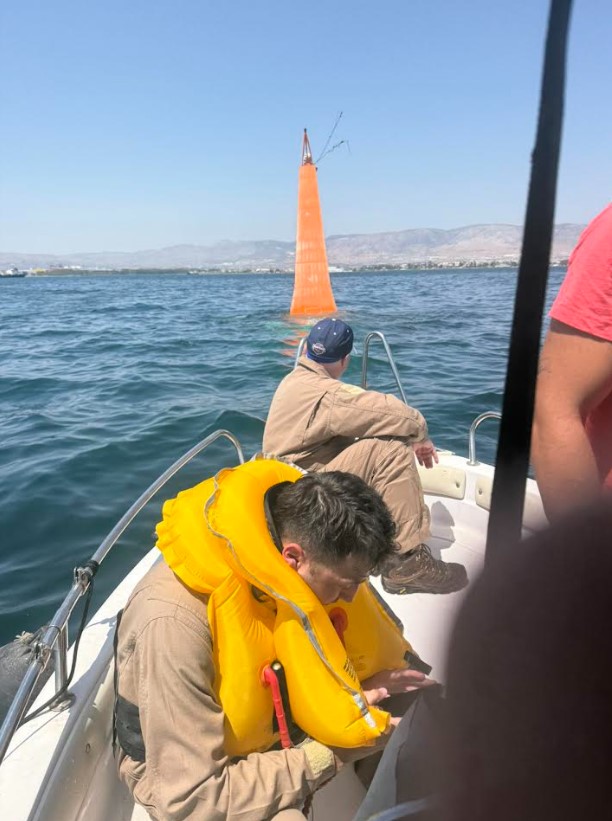 Αναγκαστική προσθαλάσσωση πυροσβεστικού ελικοπτέρου στην Ελευσίνα – Σώοι οι επιβαίνοντες