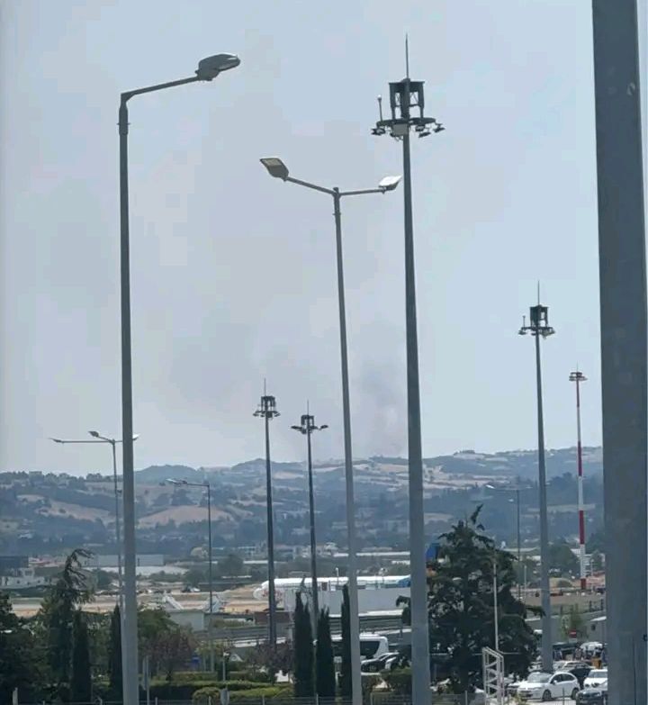 Πυρκαγιά σε χαμηλή βλάστηση στην περιοχή Κάτω Σχολάρι Θεσσαλονίκης