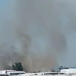 Πυρκαγιά σε χαμηλή βλάστηση μεταξύ Ελευσίνας και Μάνδρας πάνω από την Αττική Οδό