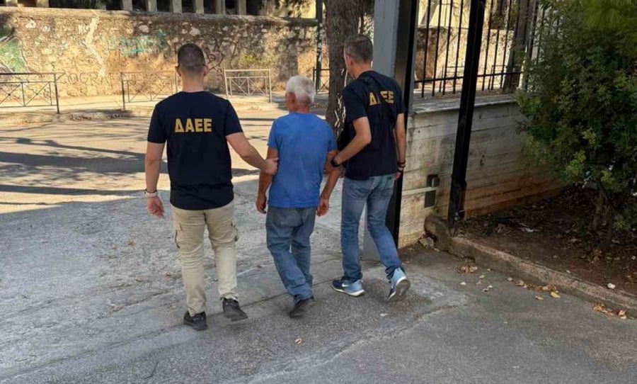 «Καταιγισμός» συλλήψεων από τη ΔΑΕΕ - Νέα σύλληψη 62χρονου για εμπρησμό από πρόθεση για την χθεσινή πυρκαγιά στην Παλλήνη