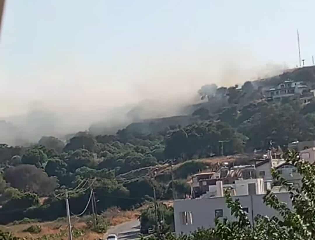 Πυρκαγιά σε αγροτοδασική έκταση στην περιοχή Αμπέλια Cair στην Ρόδο
