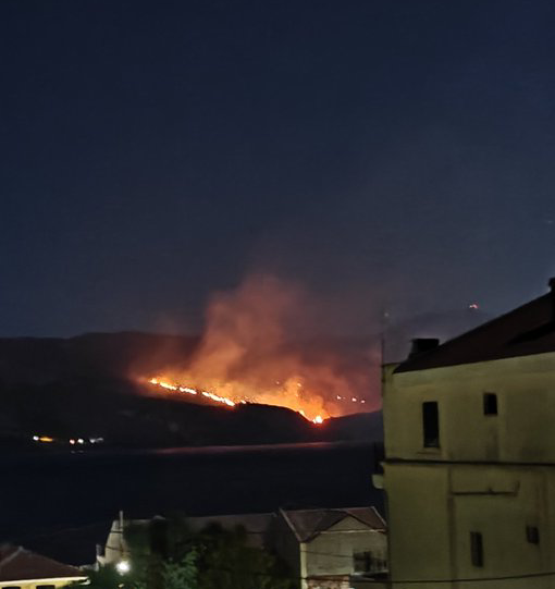 Πυρκαγιά σε αγροτοδασική έκταση στην περιοχή Λαγκάδα Κεφαλονιάς