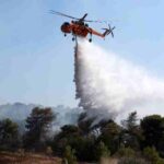 Πυρκαγιά σε χορτολιβαδική έκταση σε 2 εστίες στην περιοχή καλύβια Ηλείας