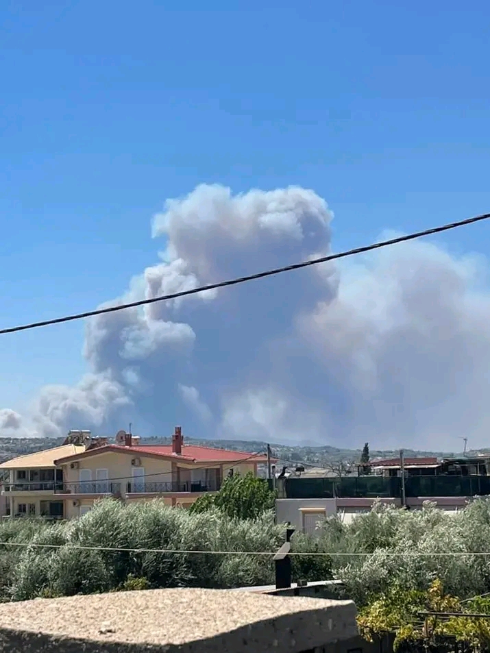 Πυρκαγιά σε χαμηλή βλάστηση στην περιοχή Φλογεραίικα Ερυμάνθου Αχαΐας