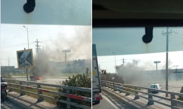 Πυρκαγιά σε Ι.Χ όχημα επί της Λεωφόρου Κηφισού στην περιοχή του Αγίου Ιωάννη Ρέντη στον Πειραιά
