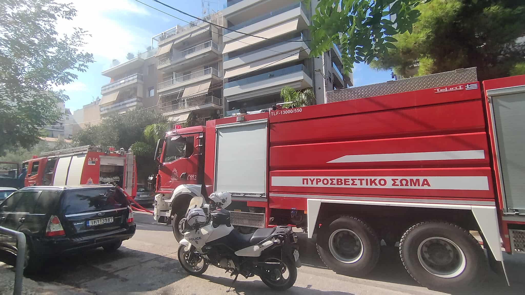 Πυρκαγιά σε διαμέρισμα πολυκατοικίας επί της οδού Ιωνίας στη Νέα Σμύρνη Πυρκαγιά σε διαμέρισμα πολυκατοικίας επί της οδού Ιωνίας στη Νέα Σμύρνη