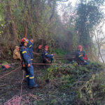 Διάσωση κυνηγόσκυλου από γκρεμό 50 μέτρων στον Νέο Ζυγό – Επιχείρηση Π.Υ. Καβάλας & 4ης ΕΜΑΚ