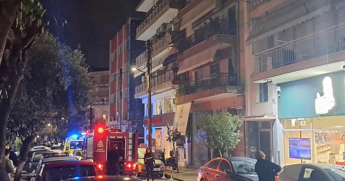 Πυρκαγιά σε διαμέρισμα πολυκατοικίας επί της οδού Πέραν στους Αμπελόκηπους Θεσσαλονίκης