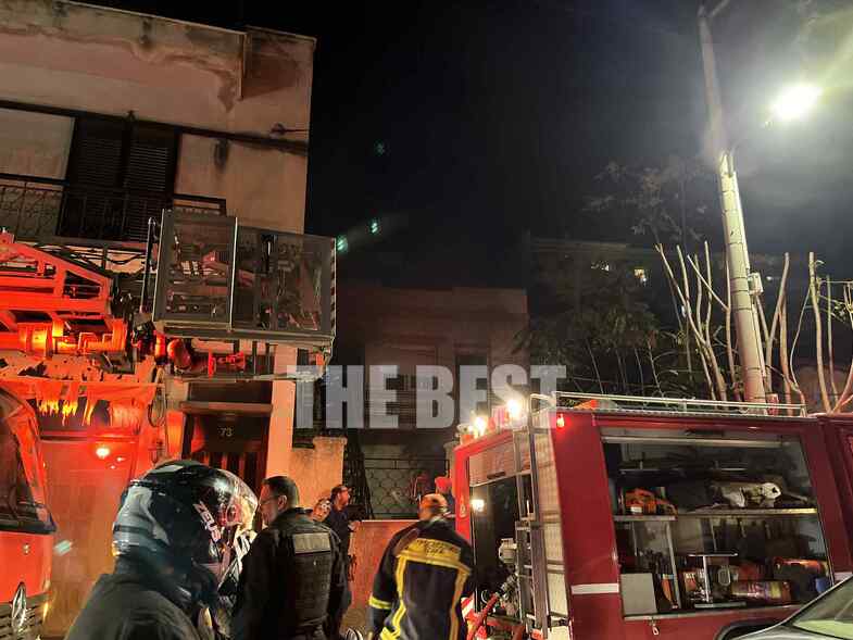 Πυρκαγιά σε εγκαταλελειμμένο κτίριο στην οδό 12ου Συντάγματος στην Πάτρα