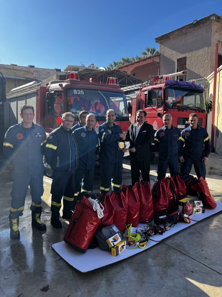 Βράβευση της Ένωσης Ξενοδόχων Ρόδου από την Π.Υ Ρόδου για τη σημαντική δωρεά εξοπλισμού Βράβευση της Ένωσης Ξενοδόχων Ρόδου από την Π.Υ Ρόδου για τη σημαντική δωρεά εξοπλισμού