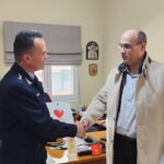 Αγρίνιο: Δωρεά απινιδωτή στην Πυροσβεστική Υπηρεσία από την οικογένεια Καγιά