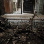 Πυρκαγιά σε Ι.Χ. και μηχανάκια σε είσοδο πολυκατοικίας επί της οδού Δροσοπούλου στο Γαλάτσι