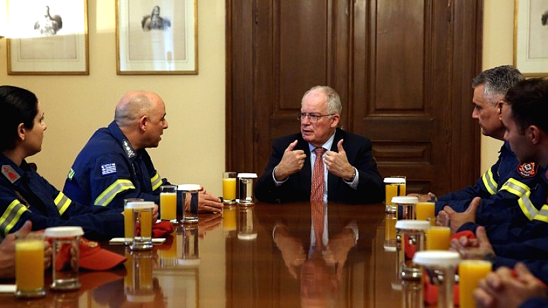 Συνάντηση του Προέδρου της Δημοκρατίας με την Πανελλήνια Ένωση Εθελοντών Πυροσβεστικού Σώματος Συνάντηση του Προέδρου της Δημοκρατίας με την Πανελλήνια Ένωση Εθελοντών Πυροσβεστικού Σώματος