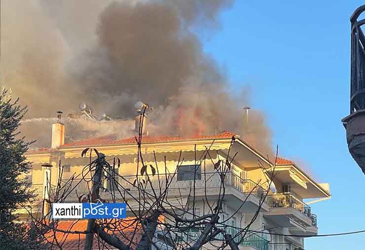 Πυρκαγιά σε σκεπή πολυκατοικίας στην περιοχή της Κυψέλης Ξάνθης Πυρκαγιά σε σκεπή πολυκατοικίας στην περιοχή της Κυψέλης Ξάνθης