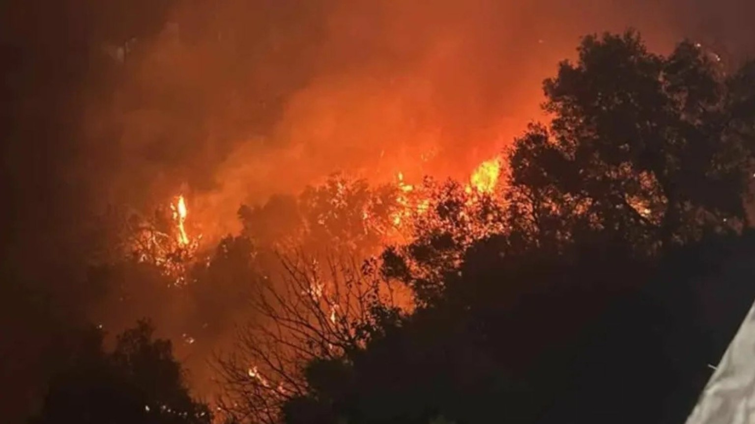 Πυρκαγιά σε χορτολιβαδική έκταση στην περιοχή της Κισσάμου Χανίων Κρήτης