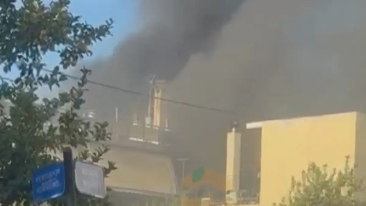 Πυρκαγιά σε διαμέρισμα επί της οδού Κισσάμου στο Ίλιον Αττικής Πυρκαγιά σε διαμέρισμα επί της οδού Κισσάμου στο Ίλιον Αττικής