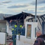 Πυρκαγιά σε οικία στη Ραφήνα Αττικής - Χωρίς τις αισθήσεις του εντοπίστηκε ένα άτομο