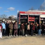 Πυροσβεστική Υπηρεσία Λάρισας στο 1ο Γυμνάσιο Τυρνάβου για δράση πρόληψης και ασφάλειας