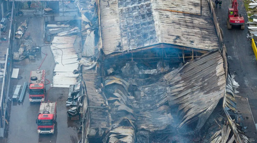 Συλλήψεις από αξιωματικούς της ΔΑΕΕ για ανθρωποκτονία από αμέλεια και εμπρησμό στα Τρίκαλα