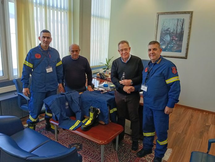 Σημαντική χορηγία πυροσβεστικού εξοπλισμού στους Εθελοντές Πυροσβέστες Ξάνθης από τη Σ.Ε.Κ.Ε.