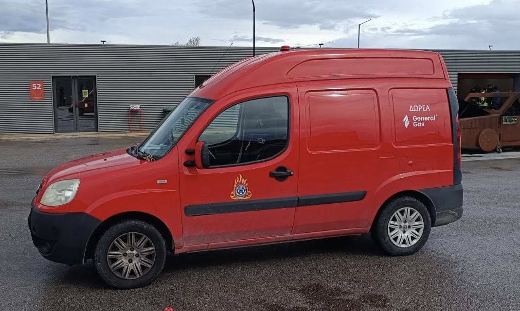 Νέο βοηθητικό όχημα στο Εθελοντικό Πυροσβεστικό Κλιμάκιο Πεντέλης