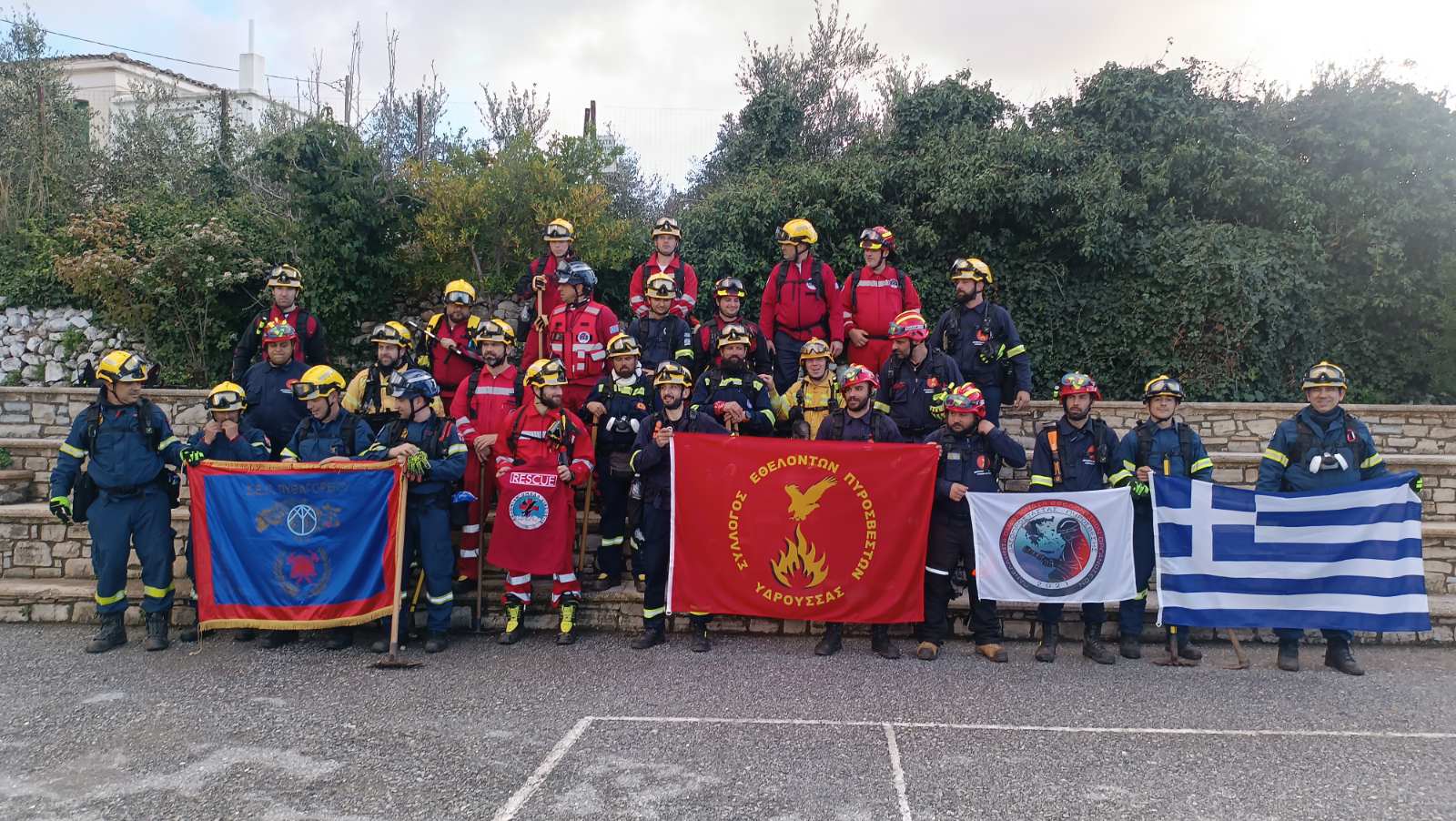 Σάμος: Εθελοντές δασοπυρόσβεσης εκπαιδεύτηκαν σε πεζοπόρα σχήματα και επιχειρησιακές τακτικές