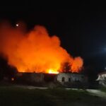 Πυρκαγιά εγκαταλελειμμένο κτίριο στην περιοχή της Καλαμαριάς Θεσσαλονίκης