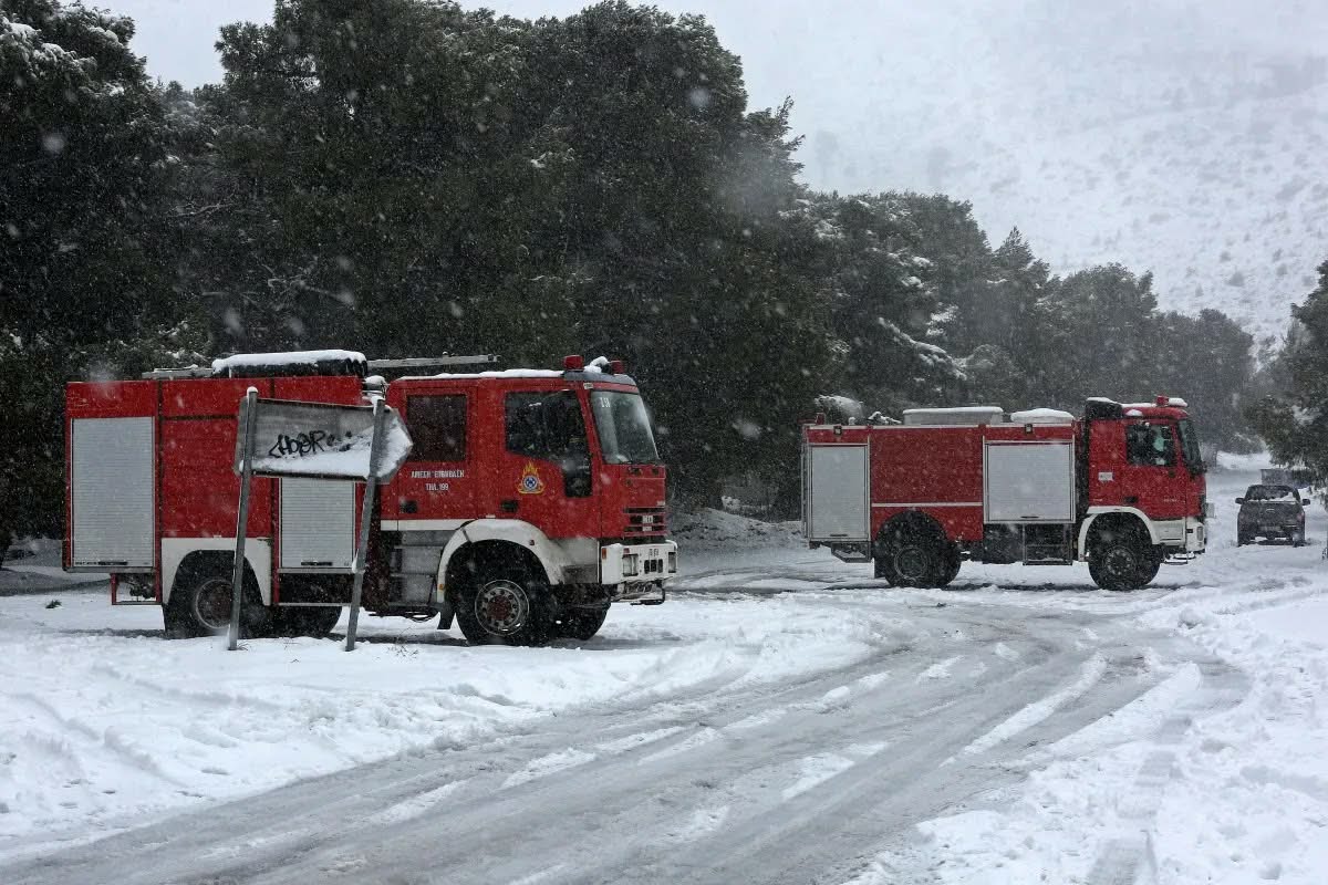 Σε εξέλιξη επιχείρηση στο Χιονοδρομικό Φαλακρού λόγω έντονης χιονόπτωσης