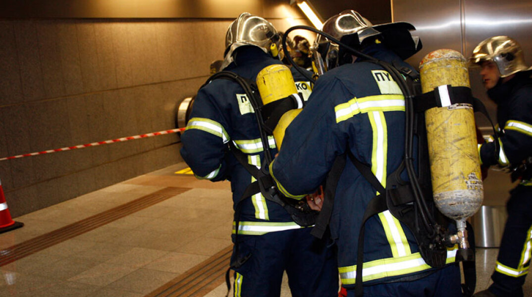 Σορός άνδρα εντοπίστηκε σε συρμό του Μετρό κοντά στον σταθμό «Σύνταγμα»