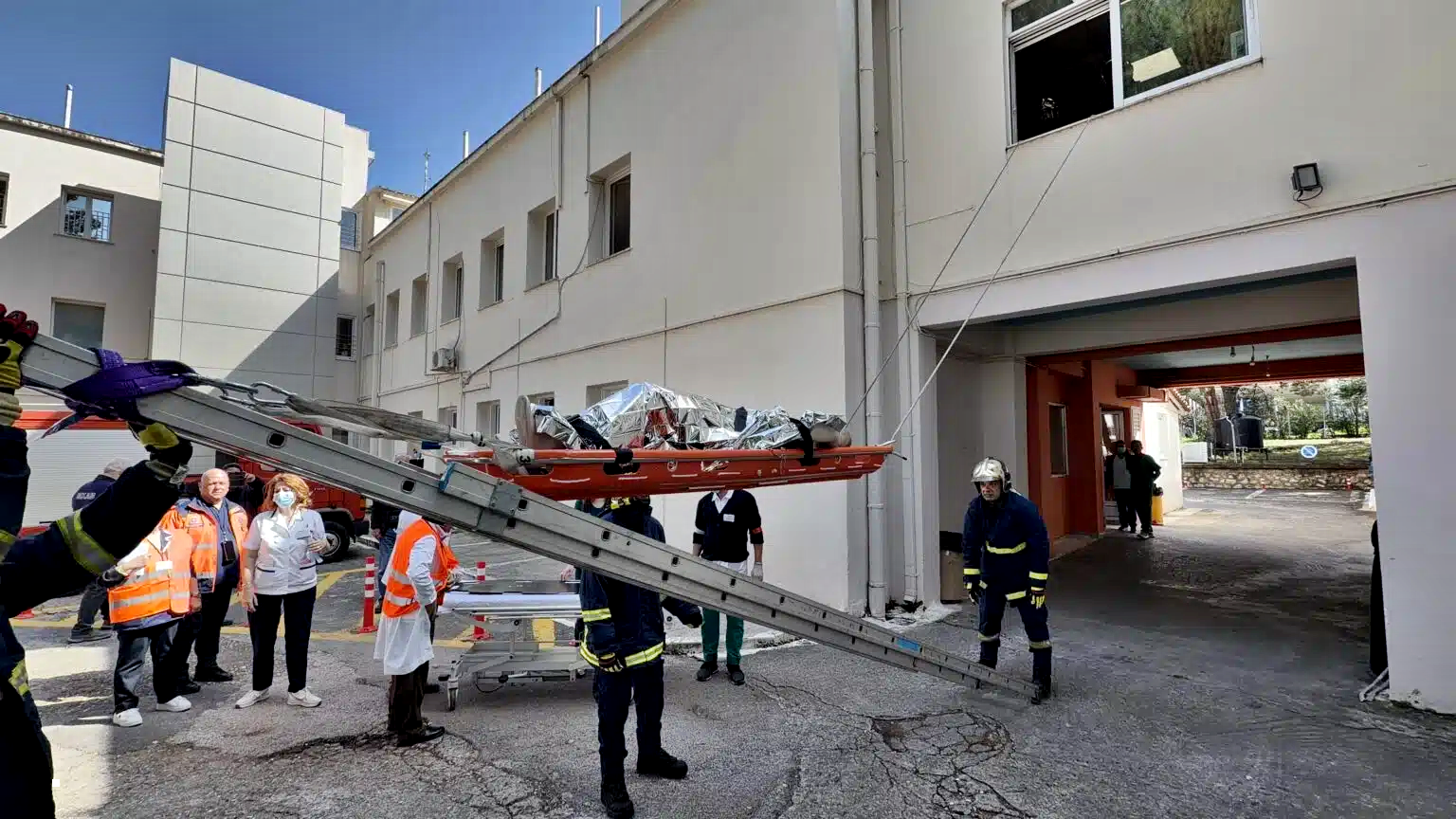 Με επιτυχία ολοκληρώθηκε η συμμετοχή του Π.Κ Κυπαρισσίας στην άσκηση εκκένωσης του Νοσοκομείου της πόλης