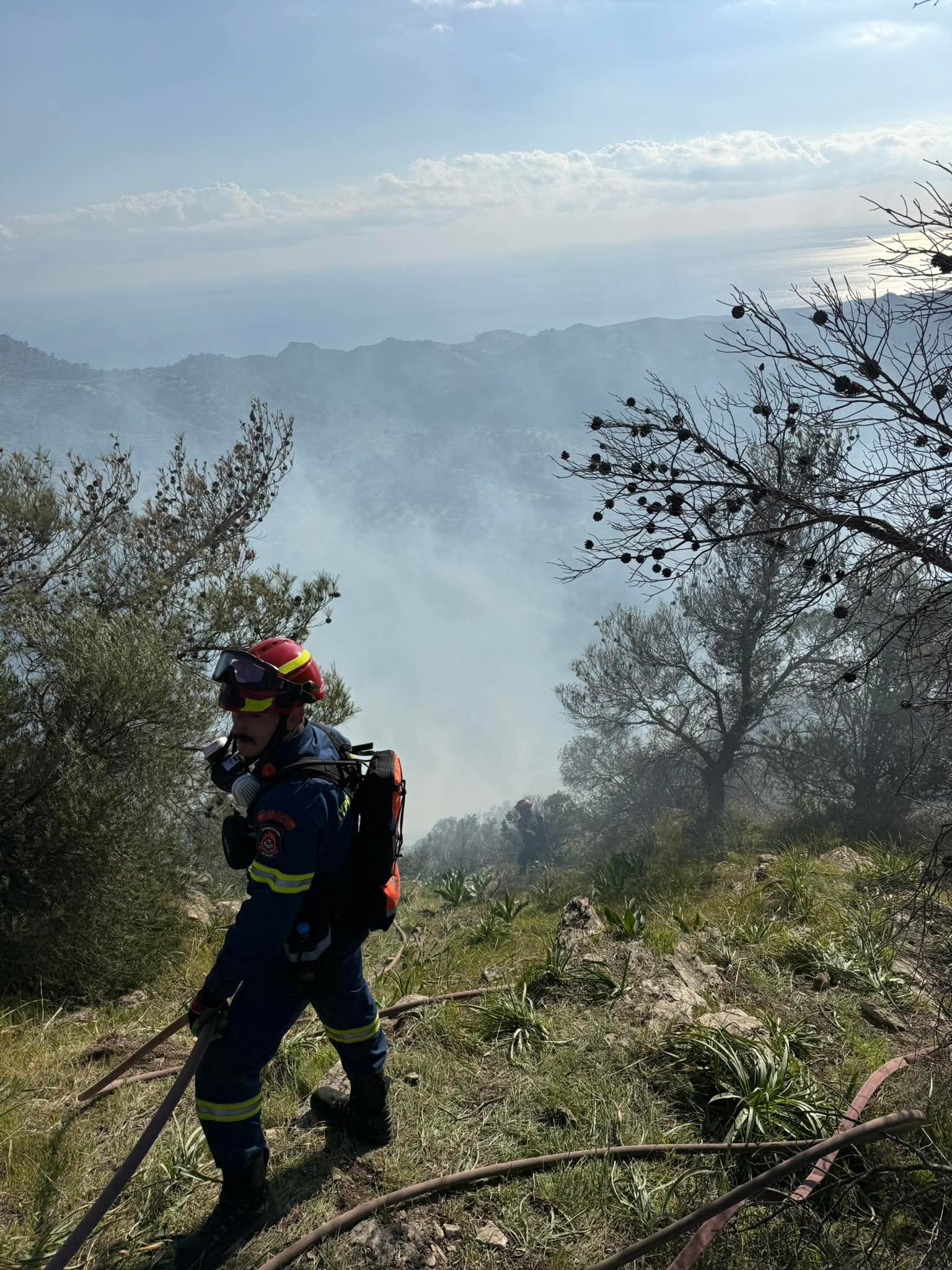 Πυρκαγιά σε χορτολιβαδική έκταση στη Βιάννο Ηρακλείου Κρήτης