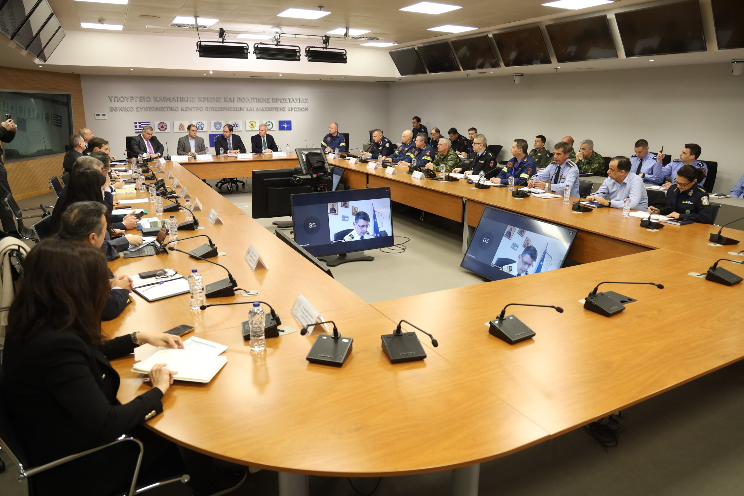 Κεφαλογιάννης για αντιπυρική περίοδο: «18.800 πυροσβέστες και 5.500 εθελοντές στη μάχη»