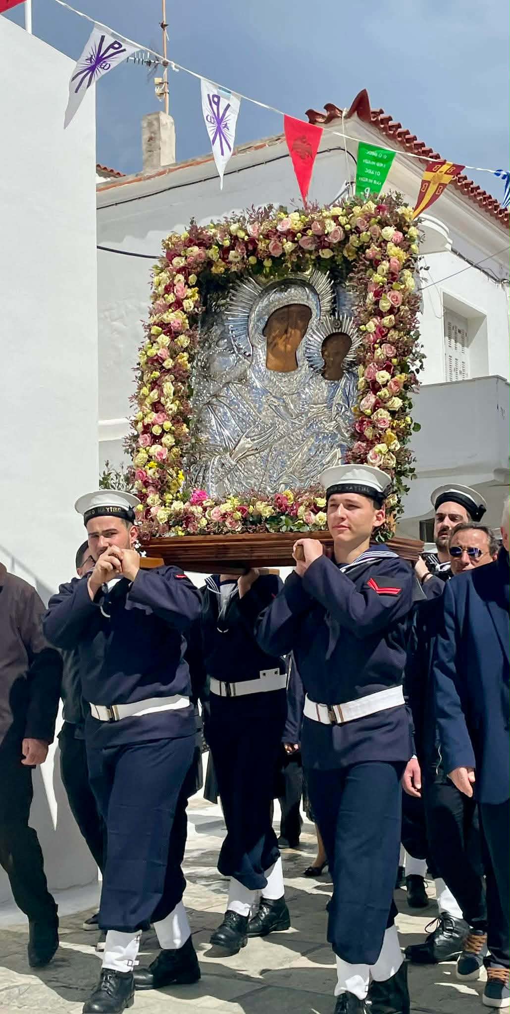 Άνδρος: Παρουσία του Πυροσβεστικού Σώματος στον εορτασμό της Παναγίας Θεοσκέπαστης