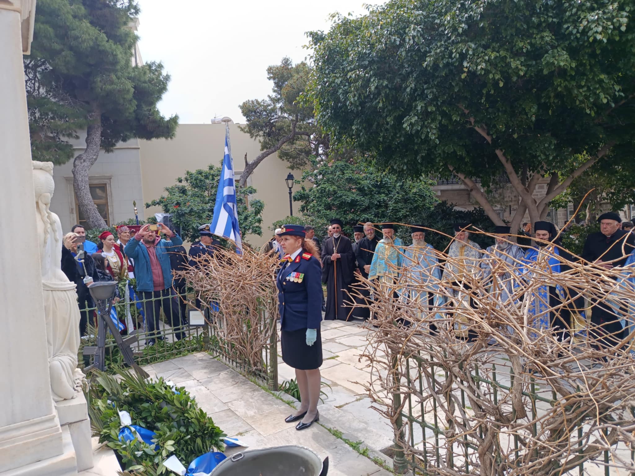 Σύρος: Με τιμές και λαμπρότητα ο εορτασμός της 25ης Μαρτίου