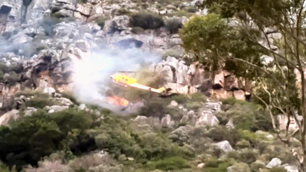 Νότια Αφρική: Πτώση πυροσβεστικού ελικοπτέρου σε επιχείρηση – Σώθηκε ο πιλότος