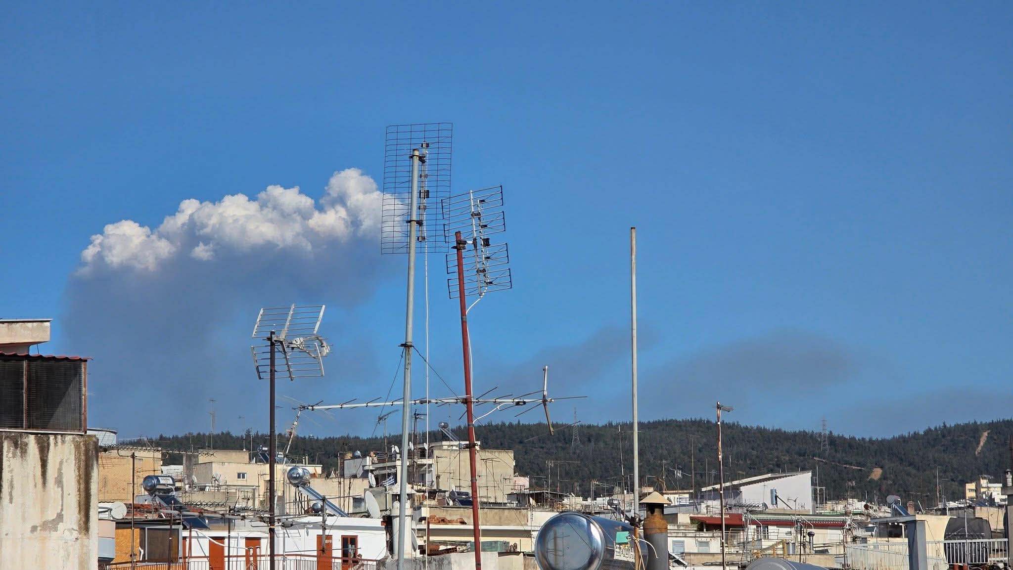 Πυρκαγιά σε χαμηλή βλάστηση στην περιοχή του Λαγκαδά Θεσσαλονίκης