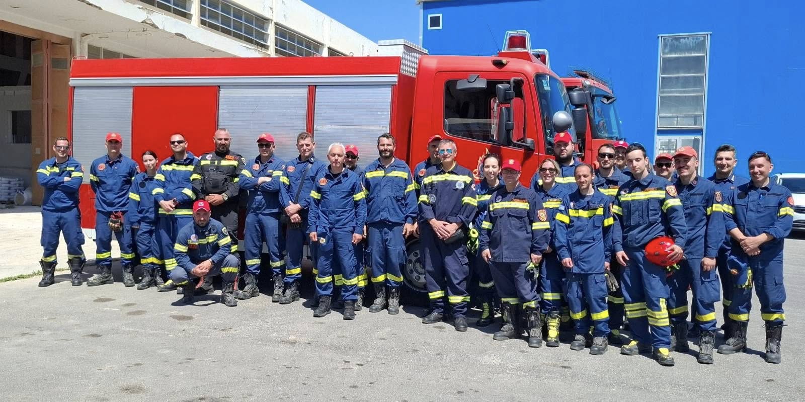 Ολοκλήρωση εκπαίδευσης στον 8ο Πυροσβεστικό Σταθμό – Ενίσχυση ετοιμότητας στην αστική πυρόσβεση